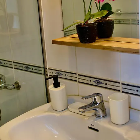 Casa Leo Apartment